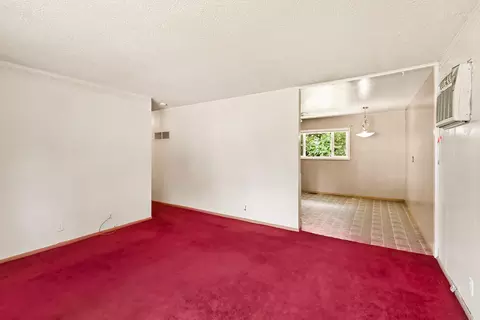 Living - 265 Amherst St, Jackson, MI 49203 photo 2 of 2