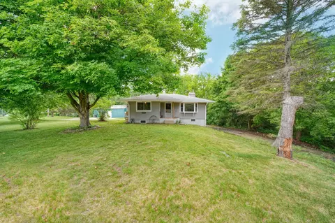 Exterior - 3930 Hoyer Rd, Jackson, MI 49201 photo 3 of 12