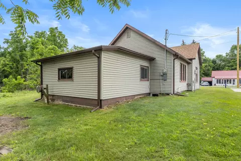 Exterior - 111 N Main St, Crystal, MI 48818 photo 2 of 9