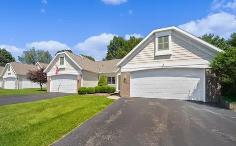 475 Timberlake Dr E #141, Holland, MI 49424