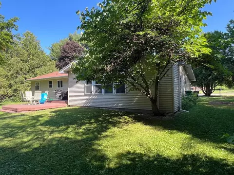 Exterior - 126 Johnson St, Edmore, MI 48829 photo 3 of 6