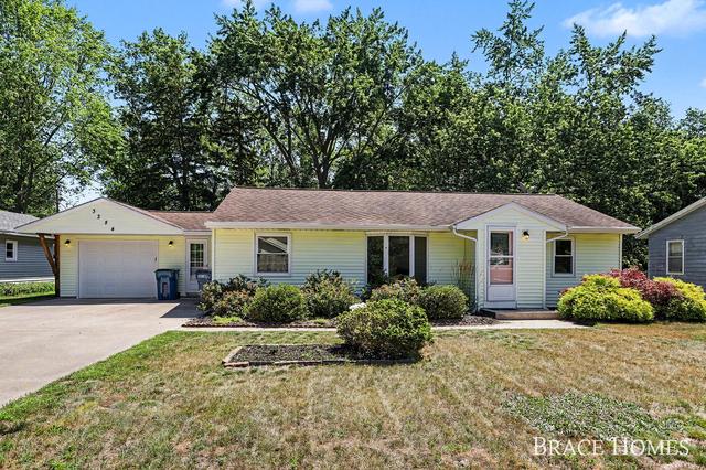 3284 N 146th Ave, Holland, MI 49424