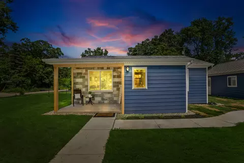4387 Cedar Ave, West Bloomfield, MI 48323