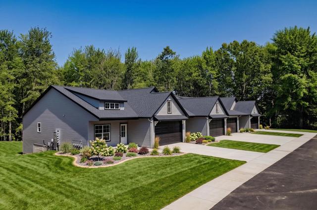 17426 Ridge Ave, Ferrysburg, MI 49409