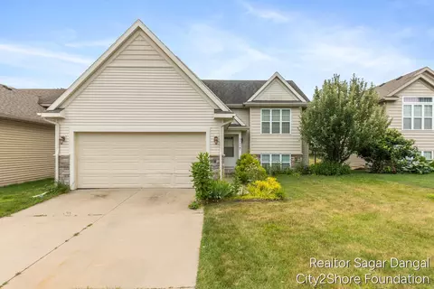 3780 Timberlake Ct SE, Kentwood, MI 49512
