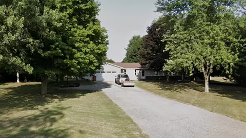 11220 Myers Lake Ave NE, Rockford, MI 49341