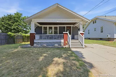 147 Graceland St NE, Grand Rapids, MI 49505
