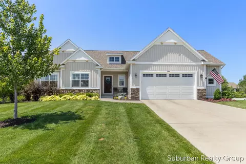 7361 Yellowstone Dr, Hudsonville, MI 49426