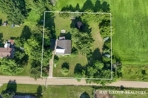 7572 Collins Rd, Fenwick, MI 48834 photo 3
