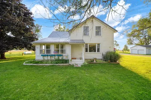 11632 Wheaton Rd, Cement City, MI 49233