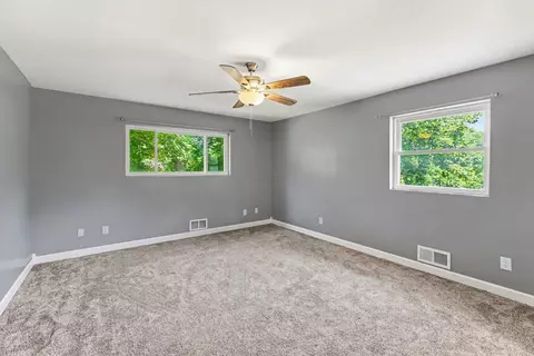 Bedroom - 3747 Harshbarger Rd, Jackson, MI 49203 photo 1 of 3