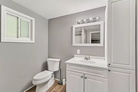 Bath - 3747 Harshbarger Rd, Jackson, MI 49203 photo 1 of 3