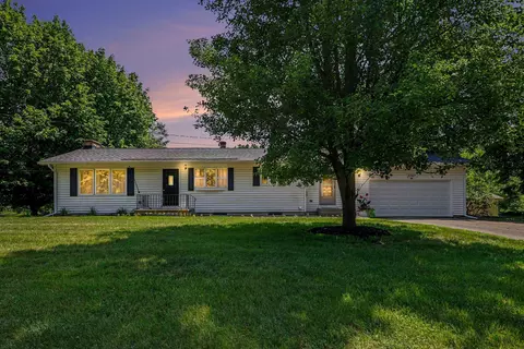 Exterior - 3747 Harshbarger Rd, Jackson, MI 49203 photo 2 of 8
