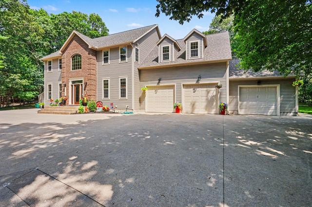 2081 Forest View Dr, Norton Shores, MI 49441
