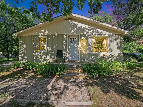 1460 S Mill Iron Rd, Muskegon, MI 49442