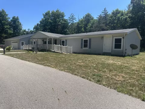 Exterior - 4932 E Polk St, White Cloud, MI 49349 photo 1 of 6