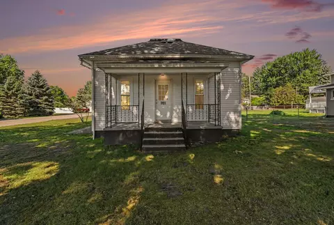 701 St Catherine St, Ludington, MI 49431
