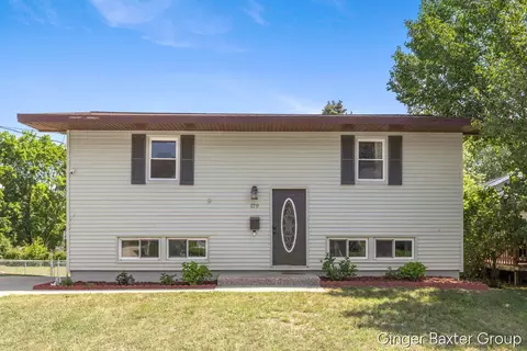 179 Highland Dr, Rockford, MI 49341