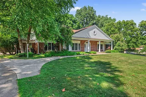 3004 Brandywine Rd, Kalamazoo, MI 49008