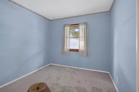 Bedroom - 3439 Acacia Blvd, Jackson, MI 49203 photo 1 of 4