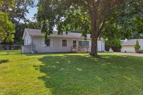 Exterior - 3439 Acacia Blvd, Jackson, MI 49203 photo 4 of 8