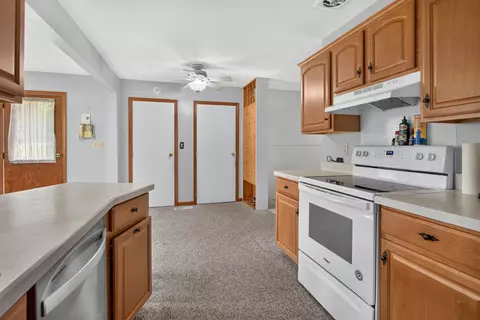Kitchen - 3439 Acacia Blvd, Jackson, MI 49203 photo 3 of 3