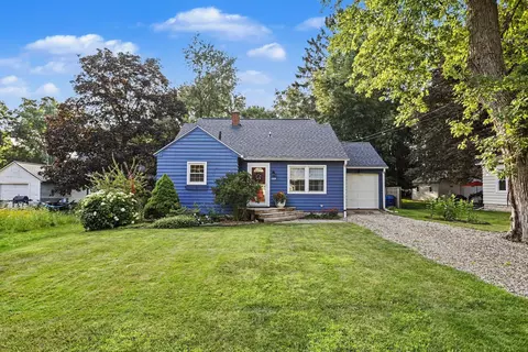 1418 Pinehurst Blvd, Kalamazoo, MI 49006