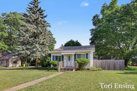 528 W Montcalm St, Greenville, MI 48838