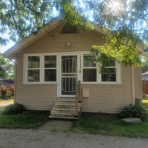 1112 Woodsum St, Jackson, MI 49203