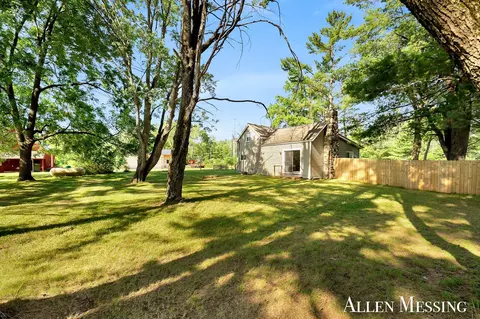 Exterior - 769 S Pine Ave, White Cloud, MI 49349 photo 4 of 10