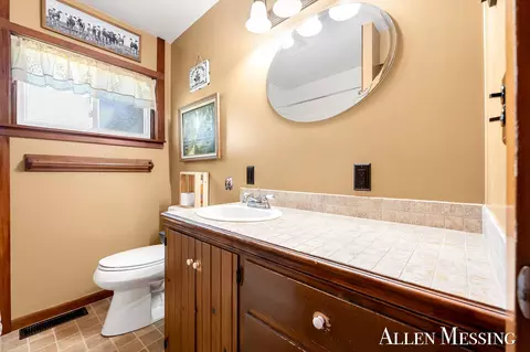 Bath - 769 S Pine Ave, White Cloud, MI 49349 photo 2 of 4