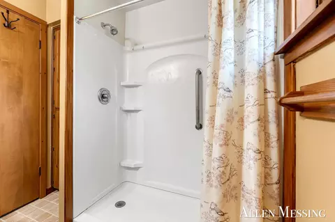 Bath - 769 S Pine Ave, White Cloud, MI 49349 photo 1 of 4