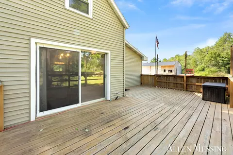 Exterior - 769 S Pine Ave, White Cloud, MI 49349 photo 3 of 10