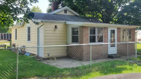 275 E Read St, Marcellus, MI 49067 photo 2