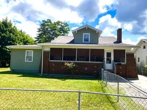 2216 Peck St, Muskegon Heights, MI 49444