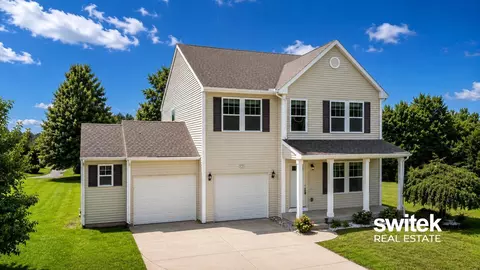 5751 Attleberry Ave, Kalamazoo, MI 49009