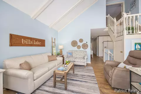 Living - 5683 E 92nd St, Newaygo, MI 49337 photo 3 of 6