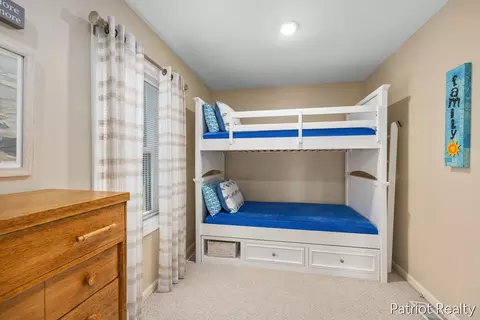 Bedroom - 5683 E 92nd St, Newaygo, MI 49337 photo 2 of 5
