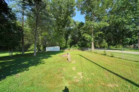 Exterior - 5445 Sharon Dr, Jackson, MI 49203 photo 11 of 21