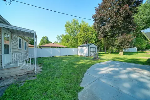 Exterior - 5445 Sharon Dr, Jackson, MI 49203 photo 18 of 21