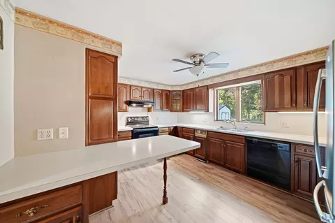 Kitchen - 5445 Sharon Dr, Jackson, MI 49203 photo 1 of 3