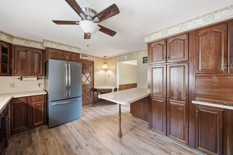 Kitchen - 5445 Sharon Dr, Jackson, MI 49203 photo 3 of 3