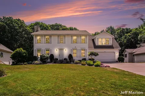 7264 Tory Dr, Hudsonville, MI 49426
