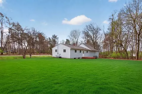 11444 Hillary Dr, Jerome, MI 49249 photo 2
