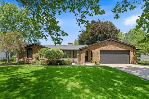 1189 Sorrento Ct, Holland, MI 49423