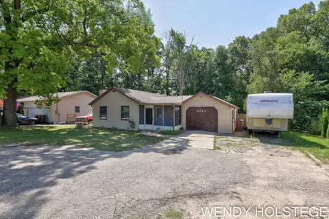 4744 Burton St SE, Grand Rapids, MI 49546