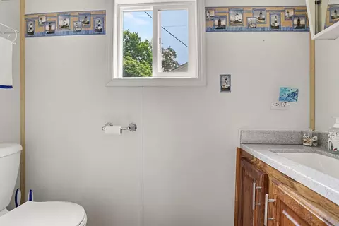 Bath - 13492 Riverside Dr, Constantine, MI 49042 photo 2 of 2