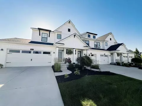 8903 Dalton Ln #50, Jenison, MI 49428