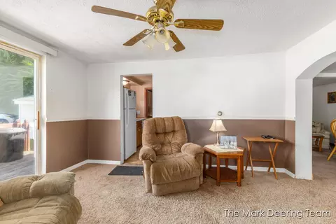 Living - 522 Ionia St, Belding, MI 48809 photo 4 of 4
