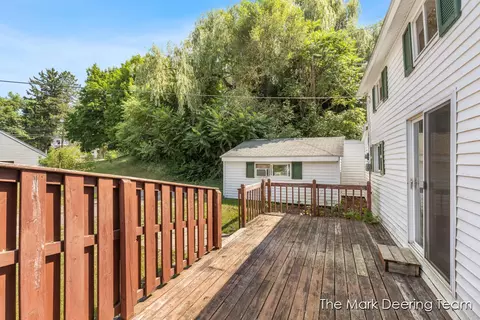 Exterior - 522 Ionia St, Belding, MI 48809 photo 2 of 5